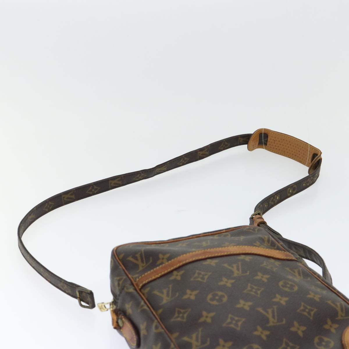 LOUIS VUITTON Monogram Danube MM Shoulder Bag M45264 LV Auth yb349