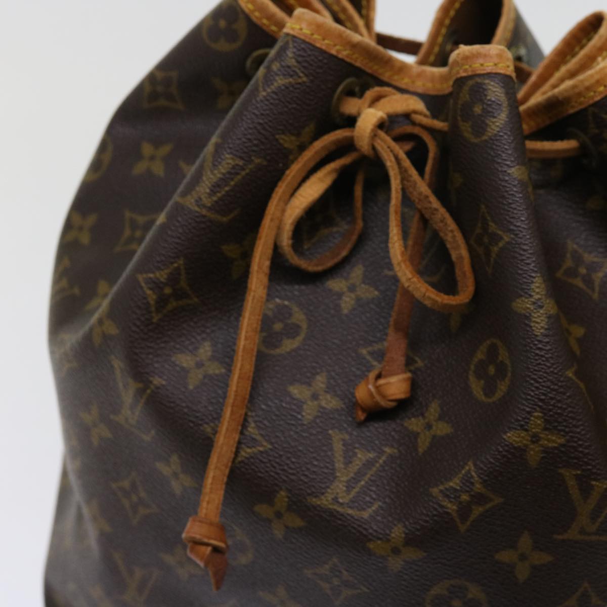 LOUIS VUITTON Monogram Noe Shoulder Bag M42224 LV Auth yk10016