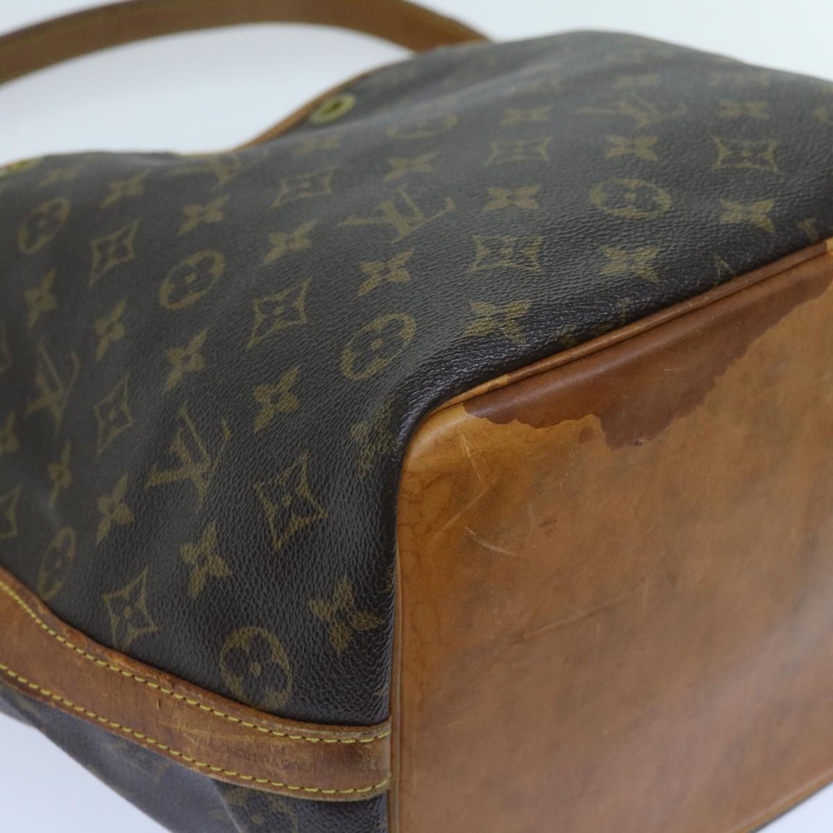 LOUIS VUITTON Monogram Petit Noe Shoulder Bag M42226 LV Auth yk10041