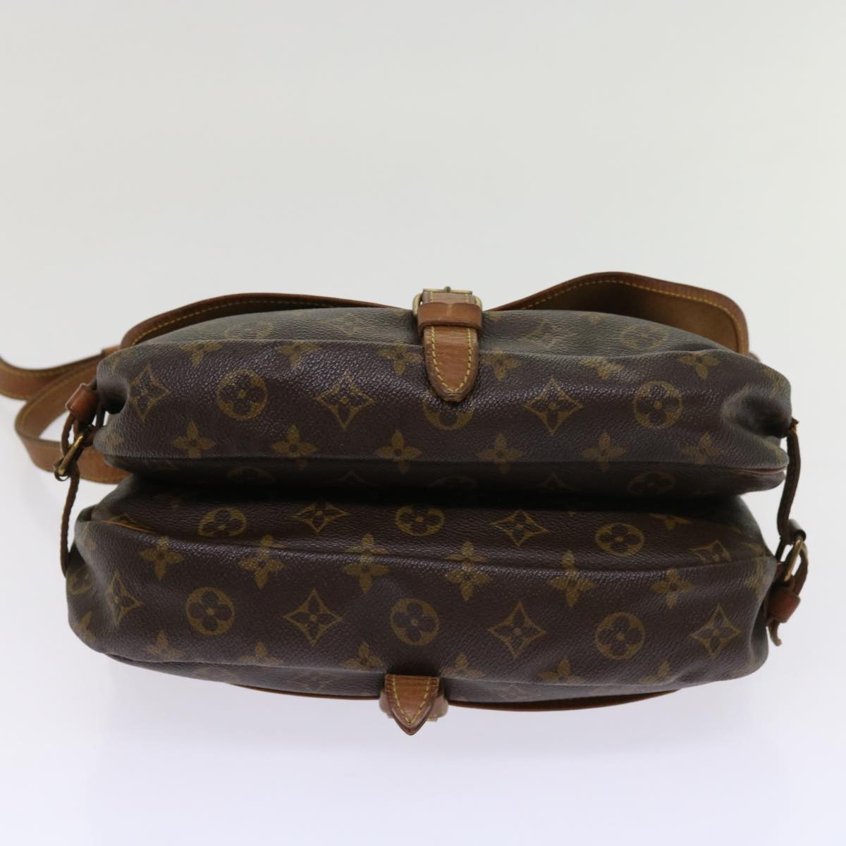 LOUIS VUITTON Monogram Saumur 30 Shoulder Bag M42256 LV Auth yk10048