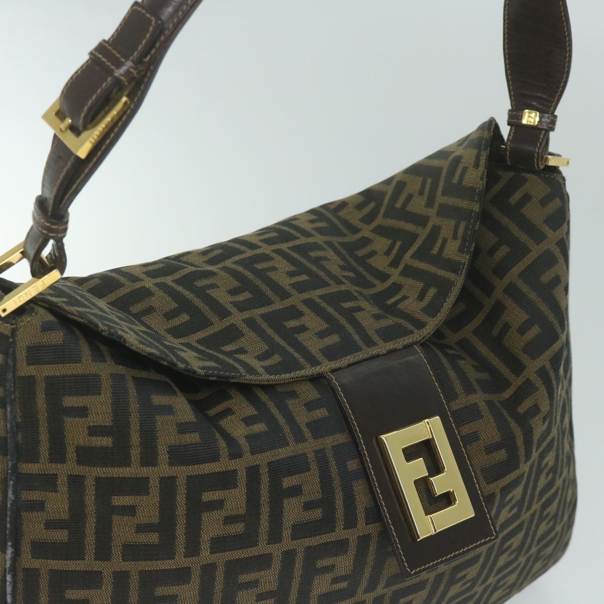 FENDI Zucca Canvas Shoulder Bag Brown Black Auth yk10162