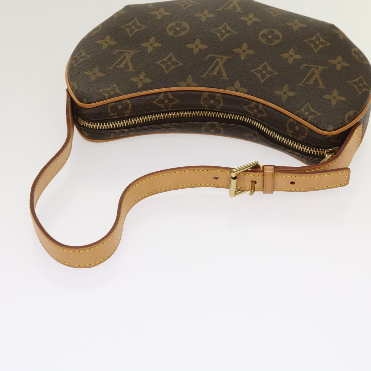 LOUIS VUITTON Monogram Pochette Croissant Shoulder Bag M51510 LV Auth yk10193A