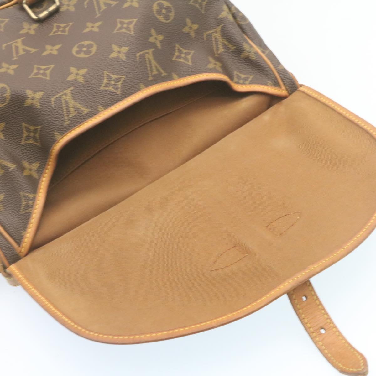 LOUIS VUITTON Monogram Saumur 30 Shoulder Bag M42256 LV Auth yk3654