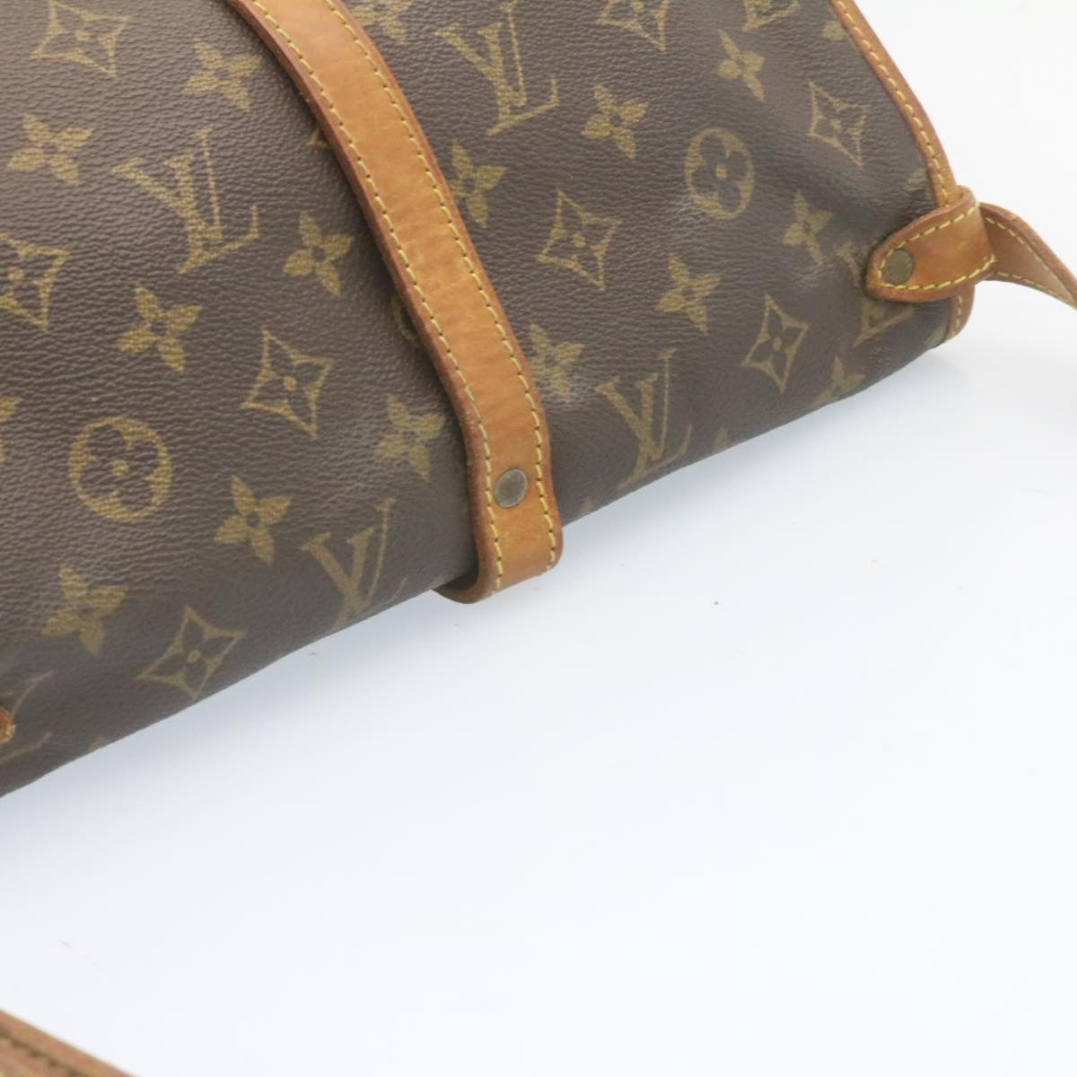 LOUIS VUITTON Monogram Saumur 30 Shoulder Bag M42256 LV Auth yk3654