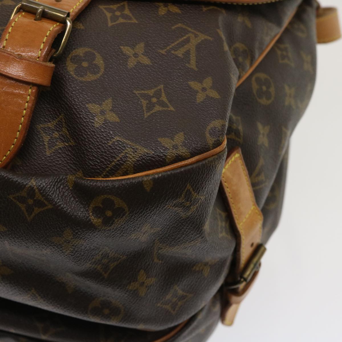 LOUIS VUITTON Monogram Saumur 43 Shoulder Bag M42252 LV Auth yk4353