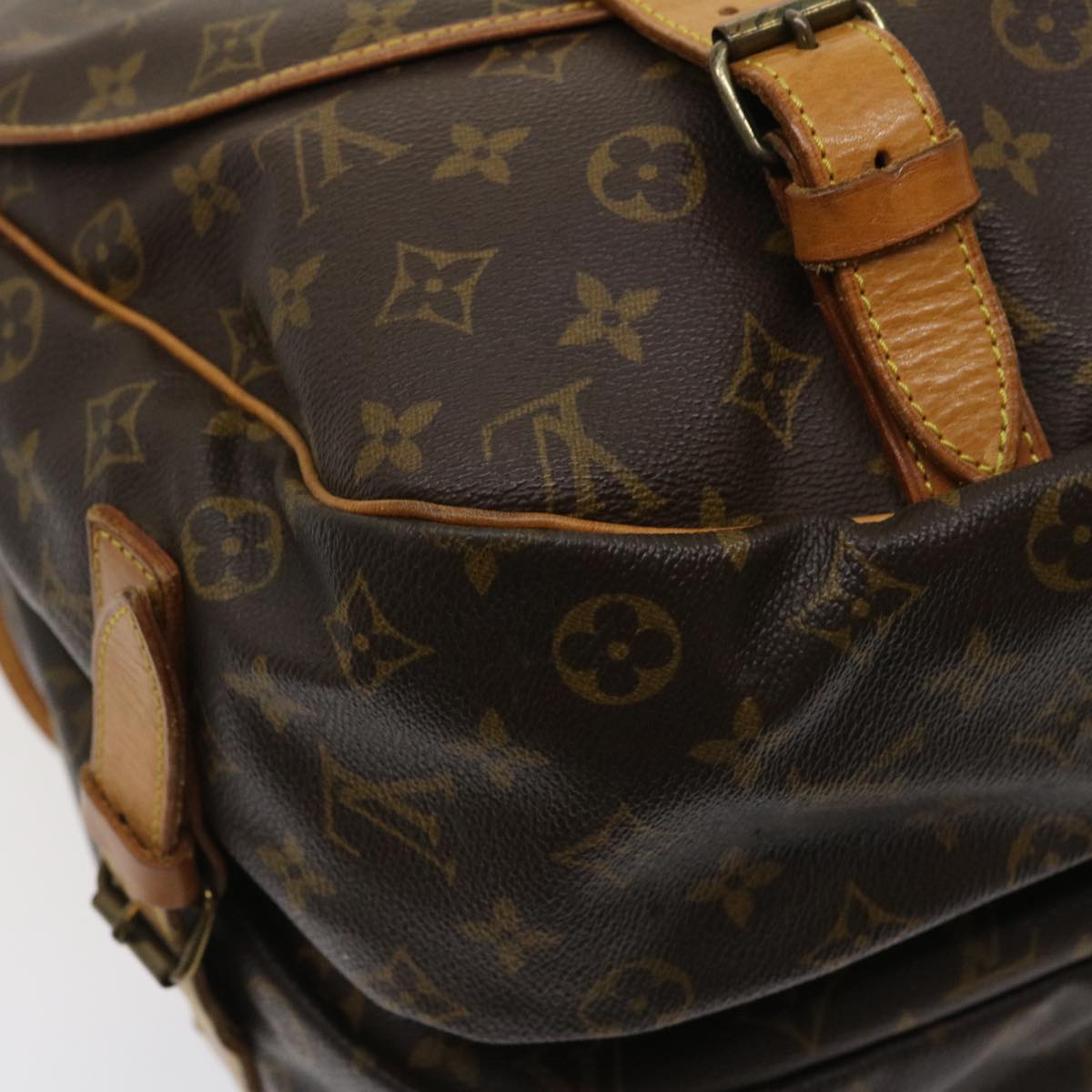 LOUIS VUITTON Monogram Saumur 43 Shoulder Bag M42252 LV Auth yk4353