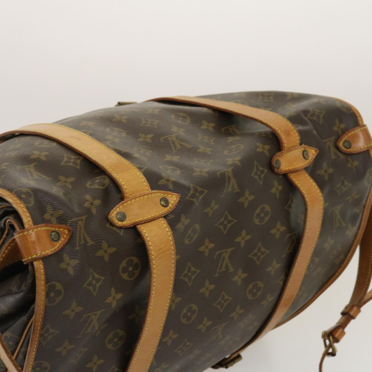 LOUIS VUITTON Monogram Saumur 43 Shoulder Bag M42252 LV Auth yk4353