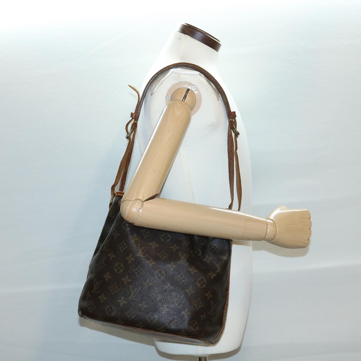 LOUIS VUITTON Monogram Petit Noe Shoulder Bag M42226 LV Auth yk5200B