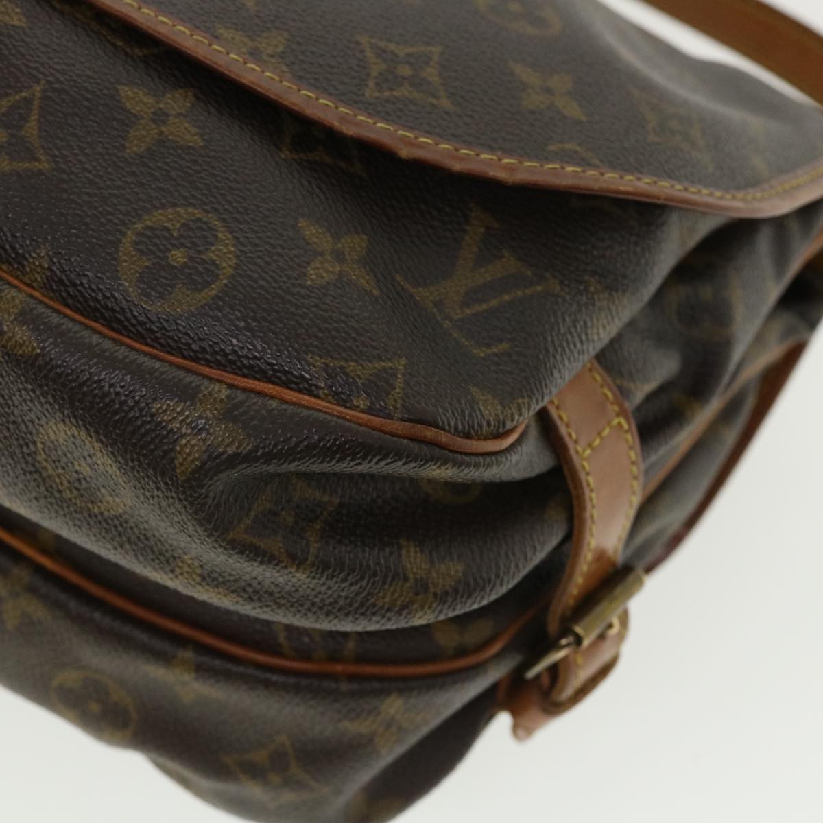 LOUIS VUITTON Monogram Saumur 30 Shoulder Bag M42256 LV Auth yk5656