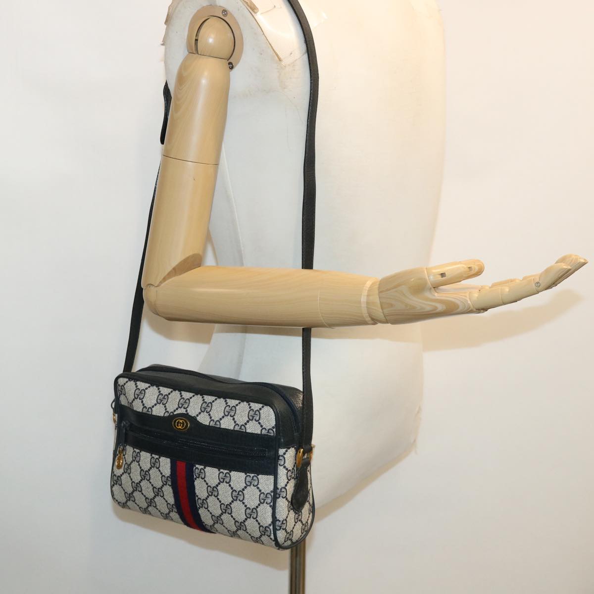 GUCCI GG Canvas Sherry Line Shoulder Bag Gray Red Navy 75.02.004 Auth yk5823B