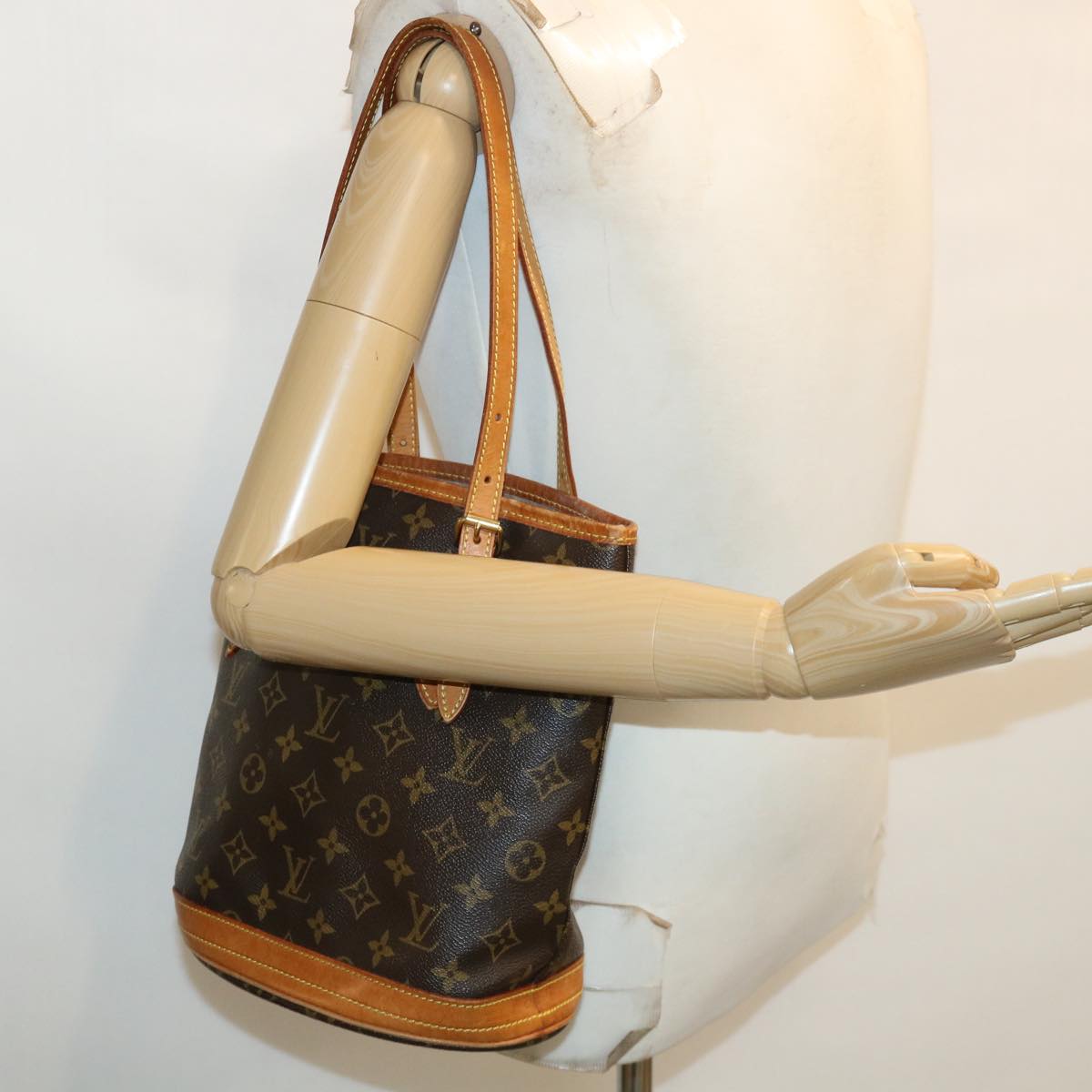 LOUIS VUITTON Monogram Bucket PM Shoulder Bag M42238 LV Auth yk5851