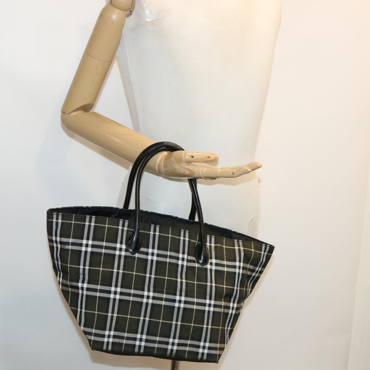 BURBERRY Nova Check Hand Bag Nylon Khaki Auth yk5895