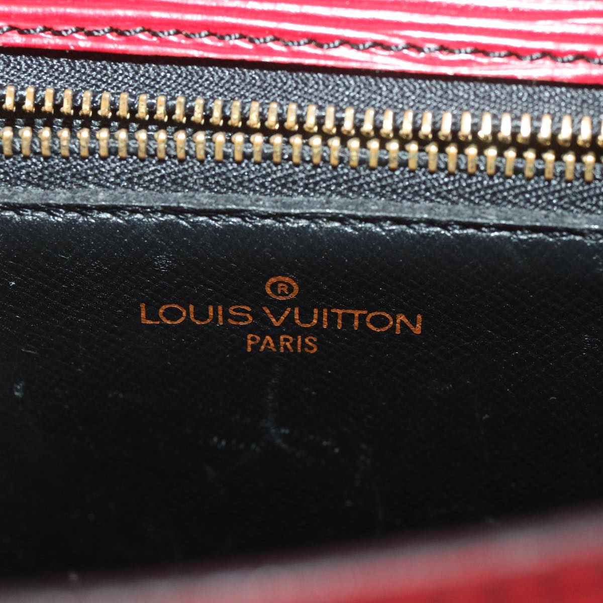 LOUIS VUITTON Epi Saint Cloud GM Shoulder Bag Red L567 LV Auth yk6130B