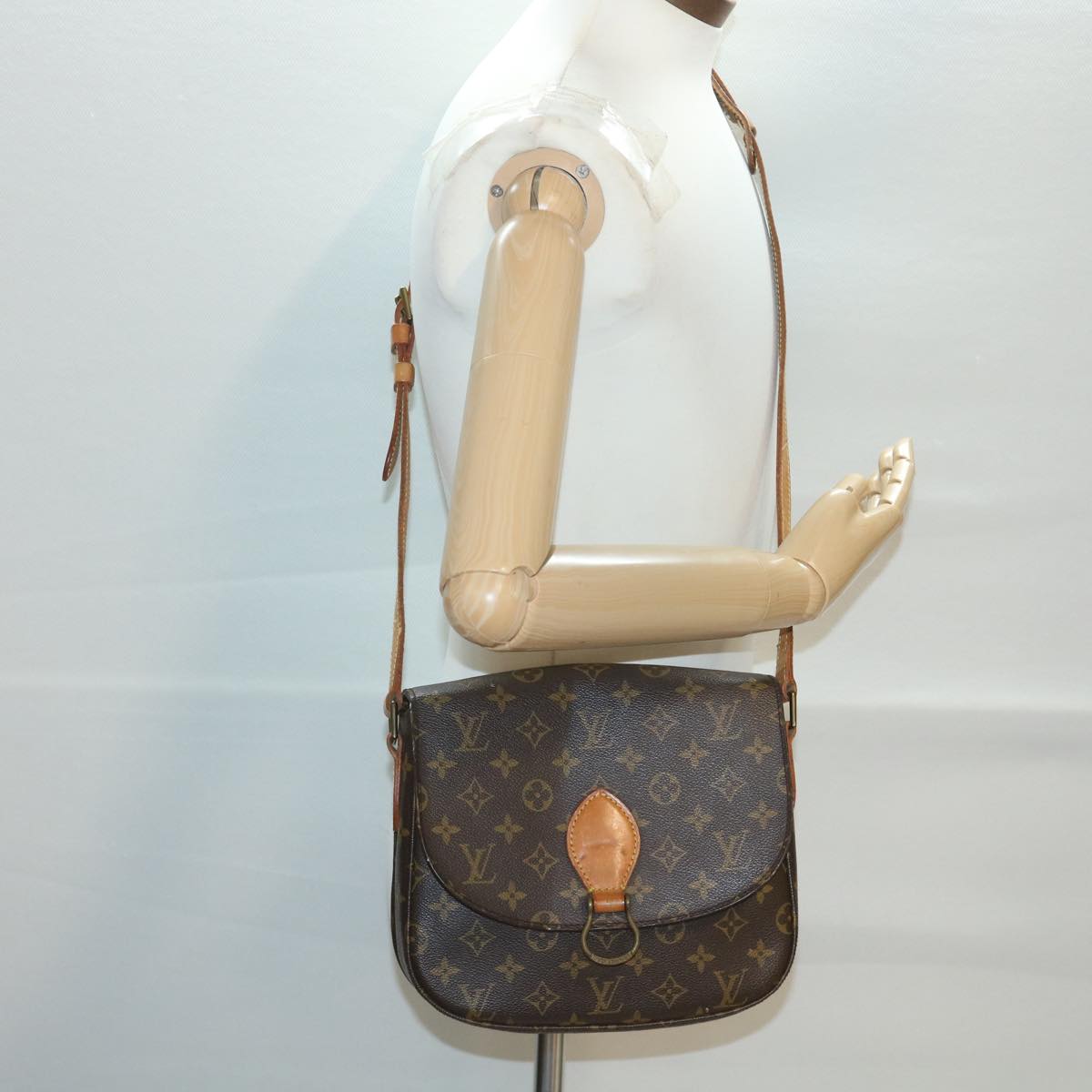 LOUIS VUITTON Monogram Saint Cloud GM Shoulder Bag M51242 LV Auth yk6174B