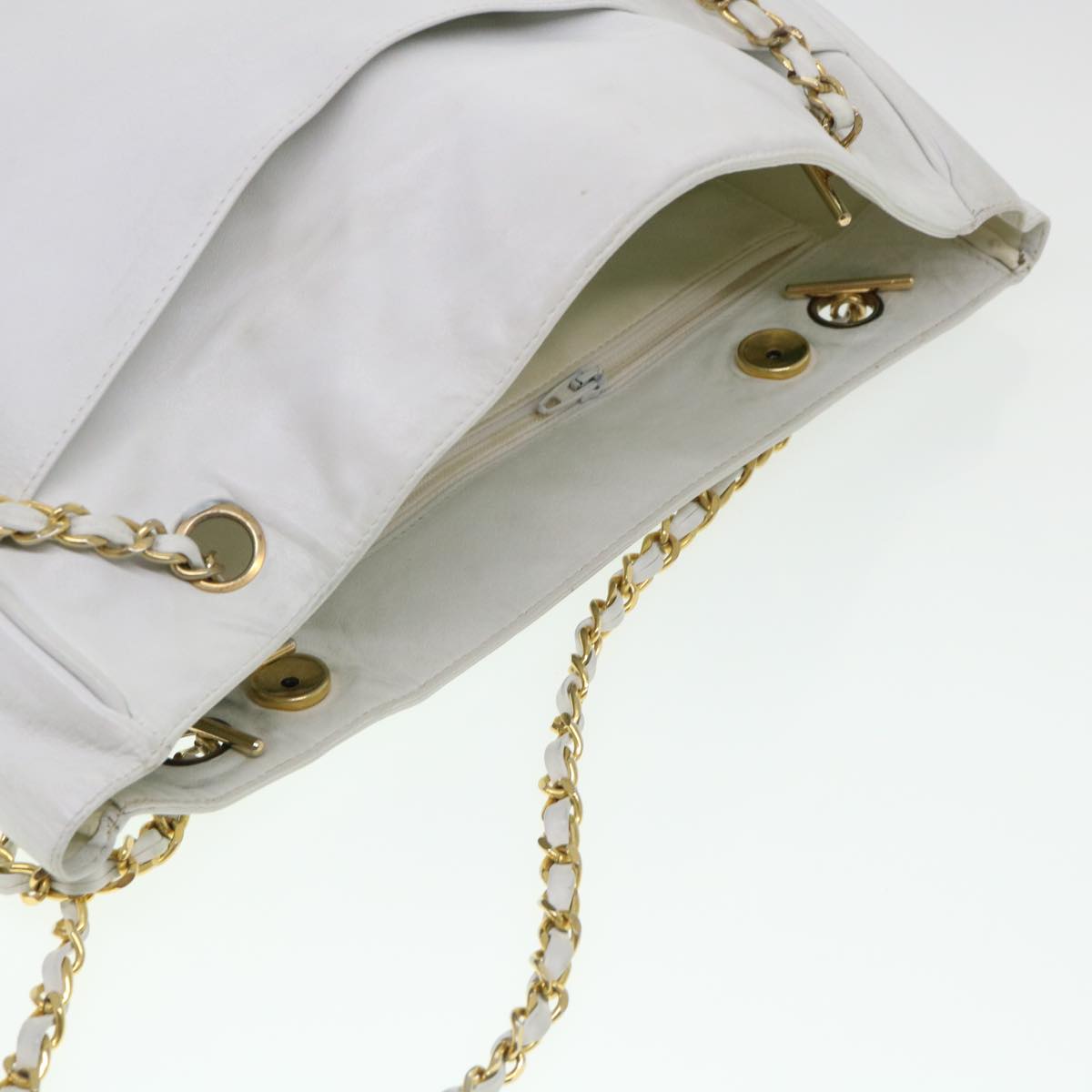 CHANEL Chain Shoulder Bag Lamb Skin White CC Auth yk6254