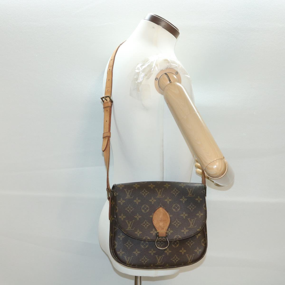 LOUIS VUITTON Monogram Saint Cloud GM Shoulder Bag M51242 LV Auth yk6305