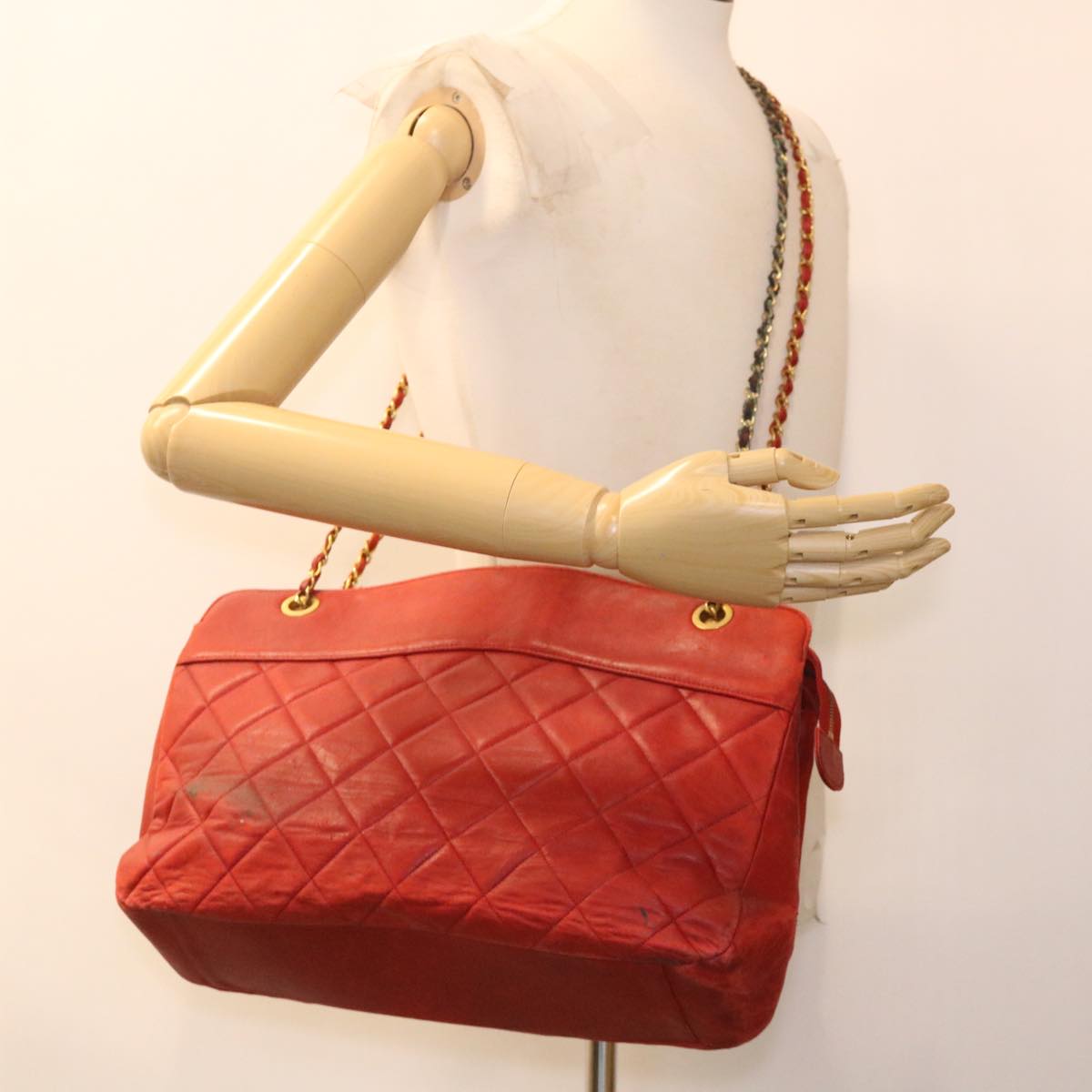 CHANEL Matelasse Chain Shoulder Bag Lamb Skin Red CC Auth yk6320B