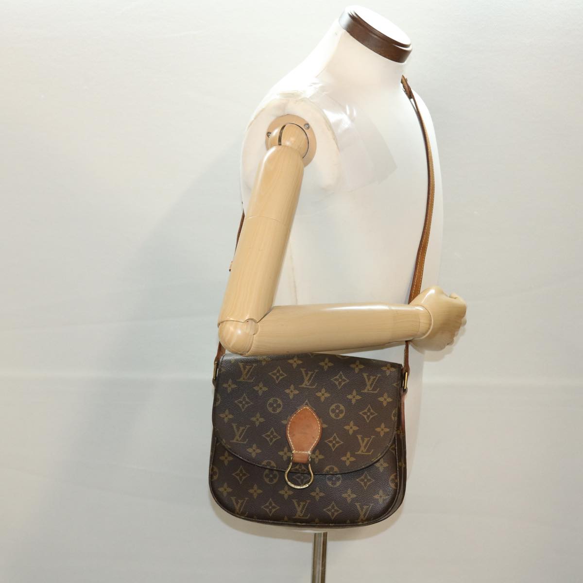 LOUIS VUITTON Monogram Saint Cloud GM Shoulder Bag M51242 LV Auth yk6377