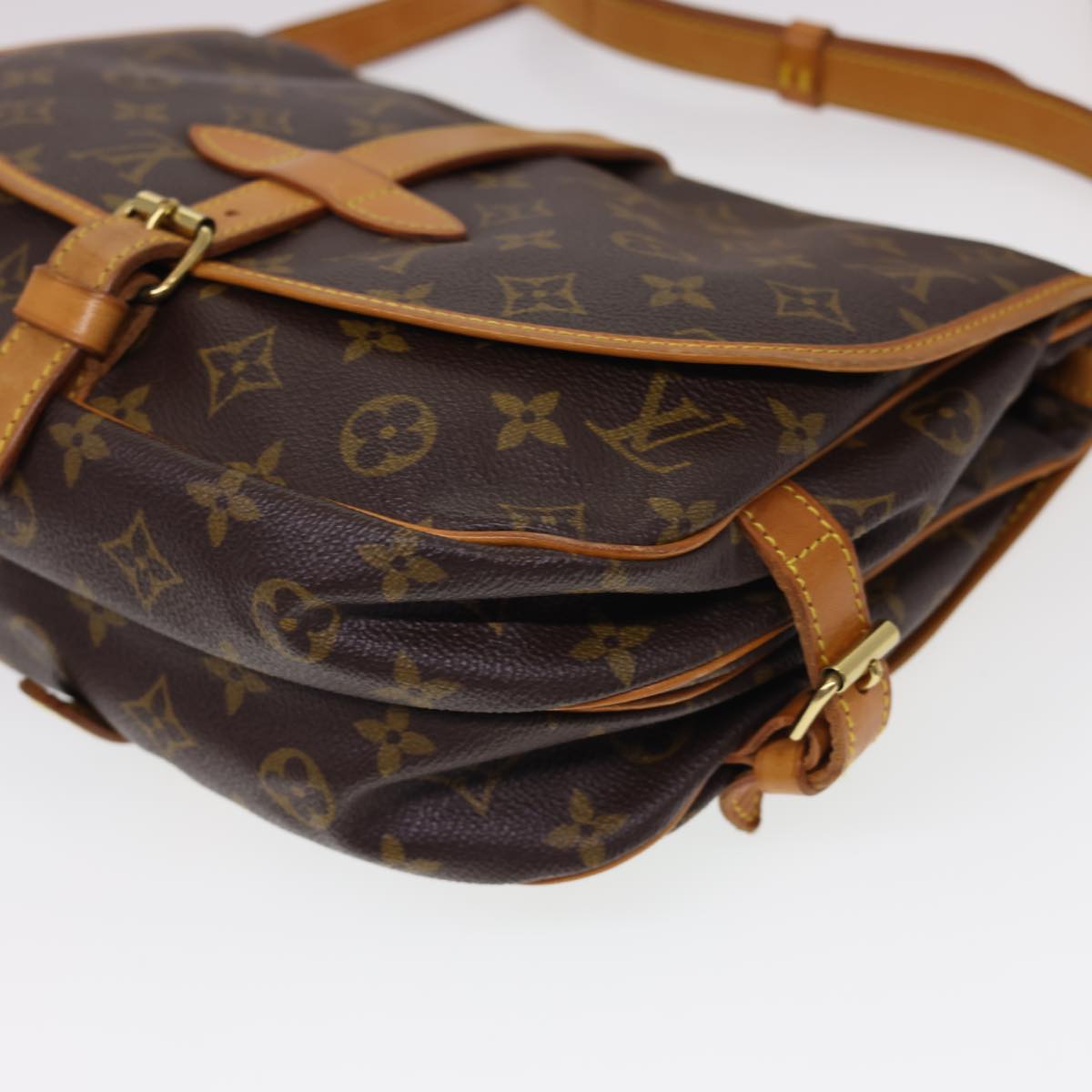 LOUIS VUITTON Monogram Saumur 30 Shoulder Bag M42256 LV Auth yk6438