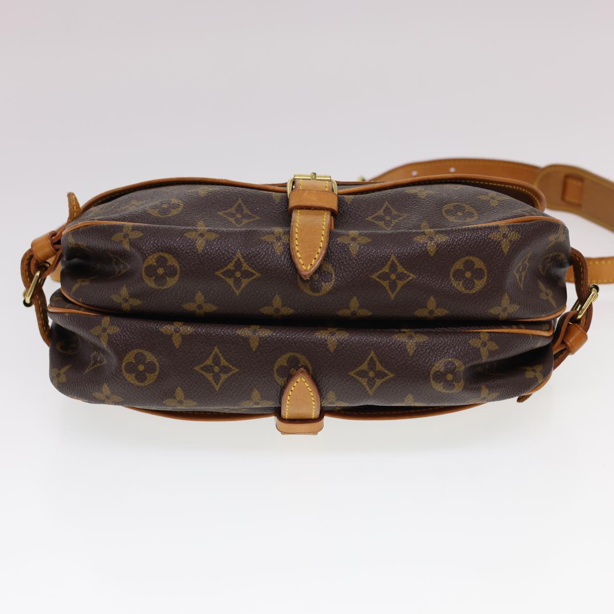 LOUIS VUITTON Monogram Saumur 30 Shoulder Bag M42256 LV Auth yk6438