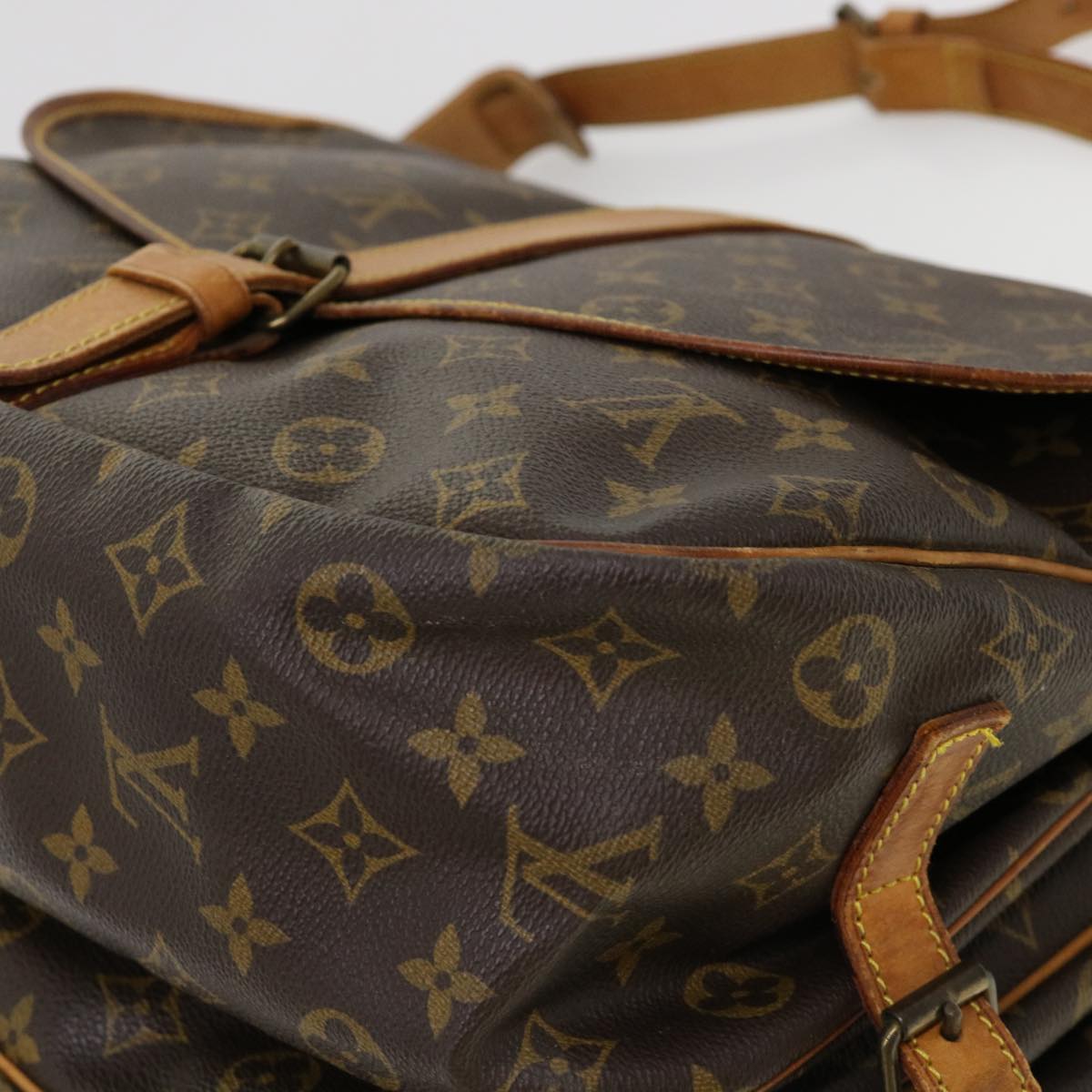 LOUIS VUITTON Monogram Saumur 35 Shoulder Bag M42254 LV Auth yk6586