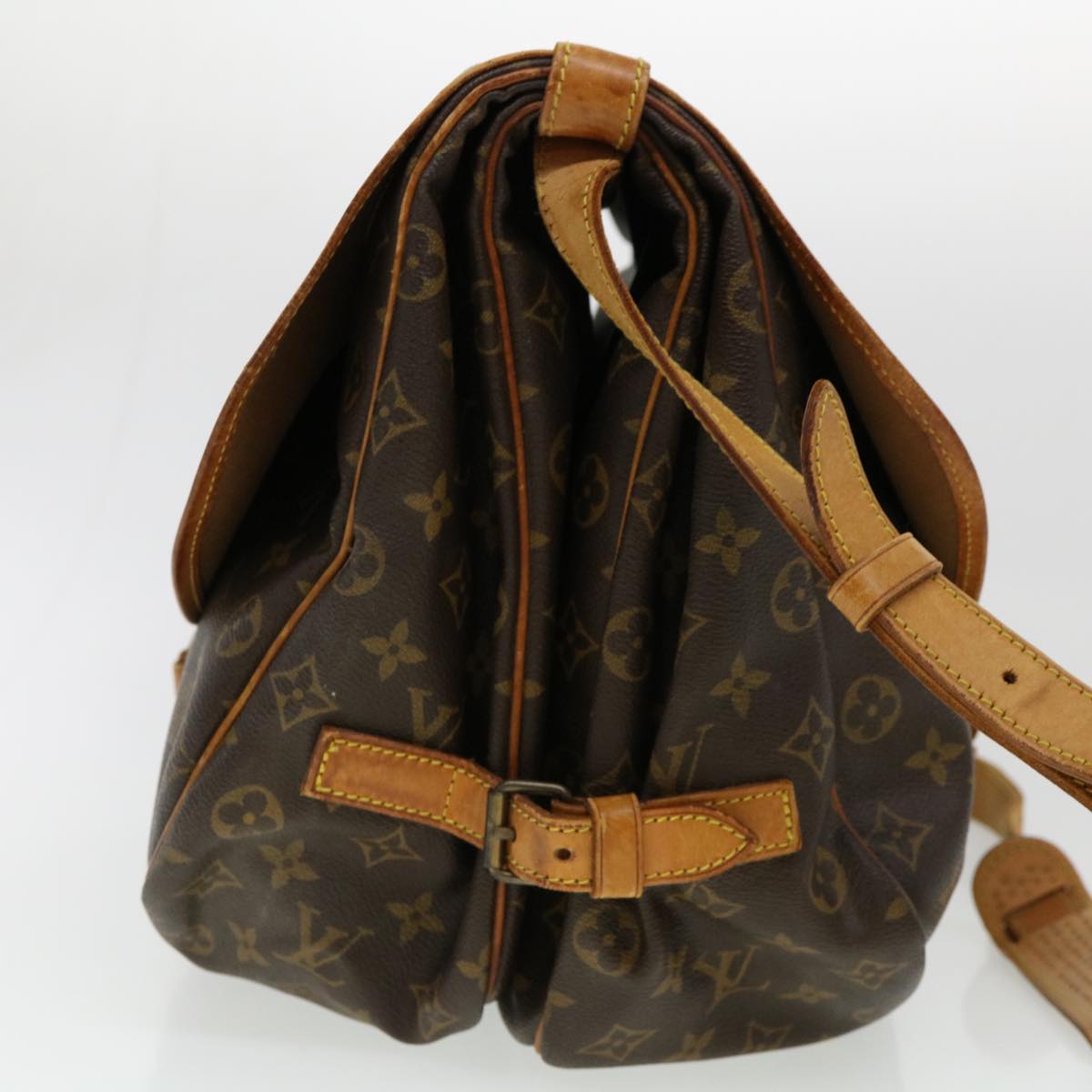 LOUIS VUITTON Monogram Saumur 35 Shoulder Bag M42254 LV Auth yk6586