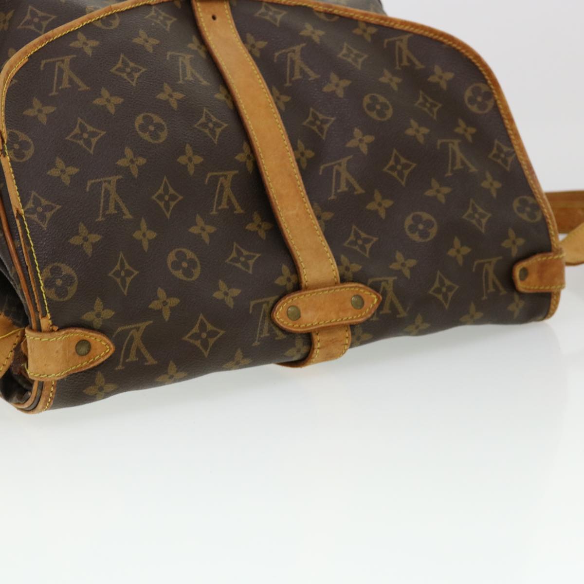 LOUIS VUITTON Monogram Saumur 35 Shoulder Bag M42254 LV Auth yk6586