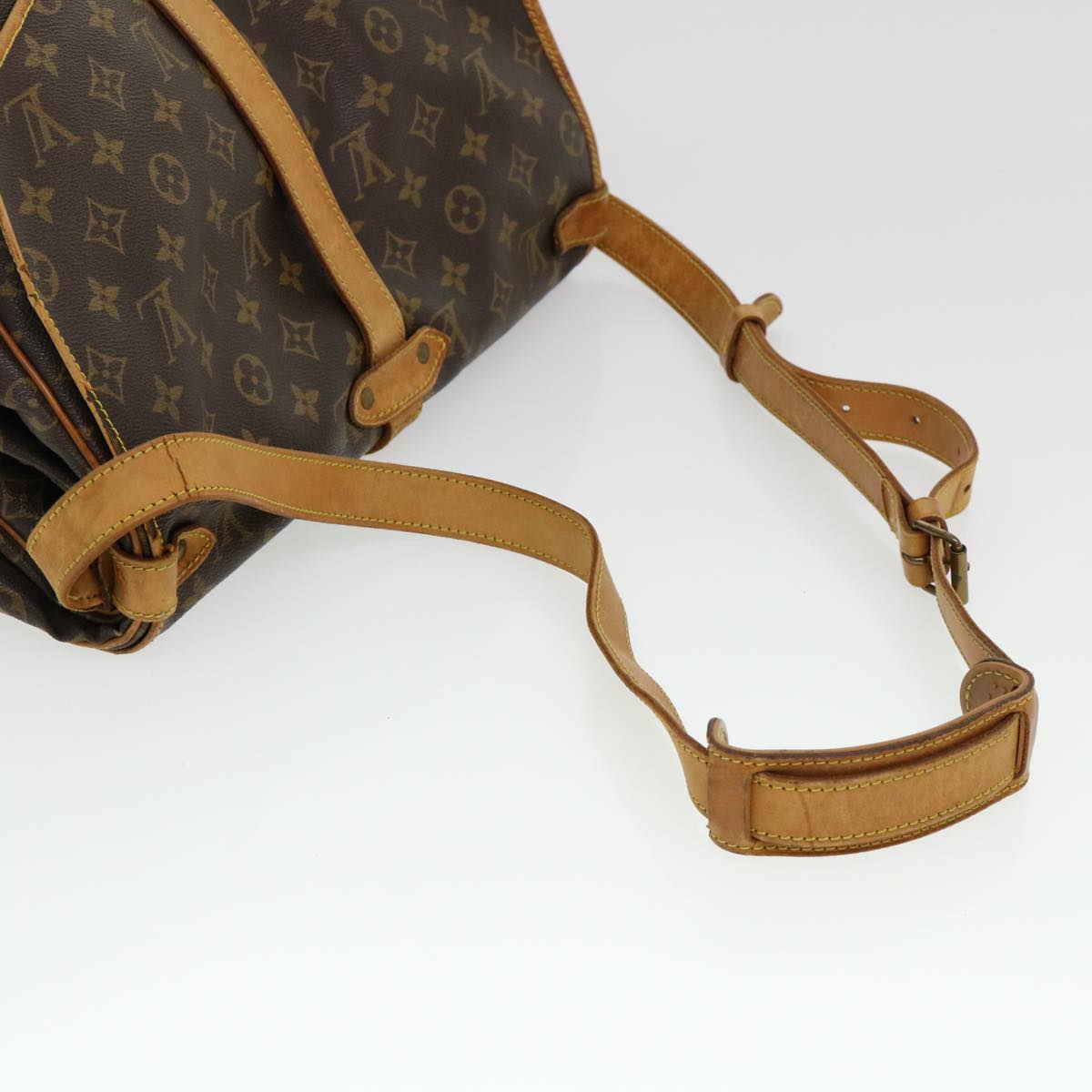 LOUIS VUITTON Monogram Saumur 35 Shoulder Bag M42254 LV Auth yk6586