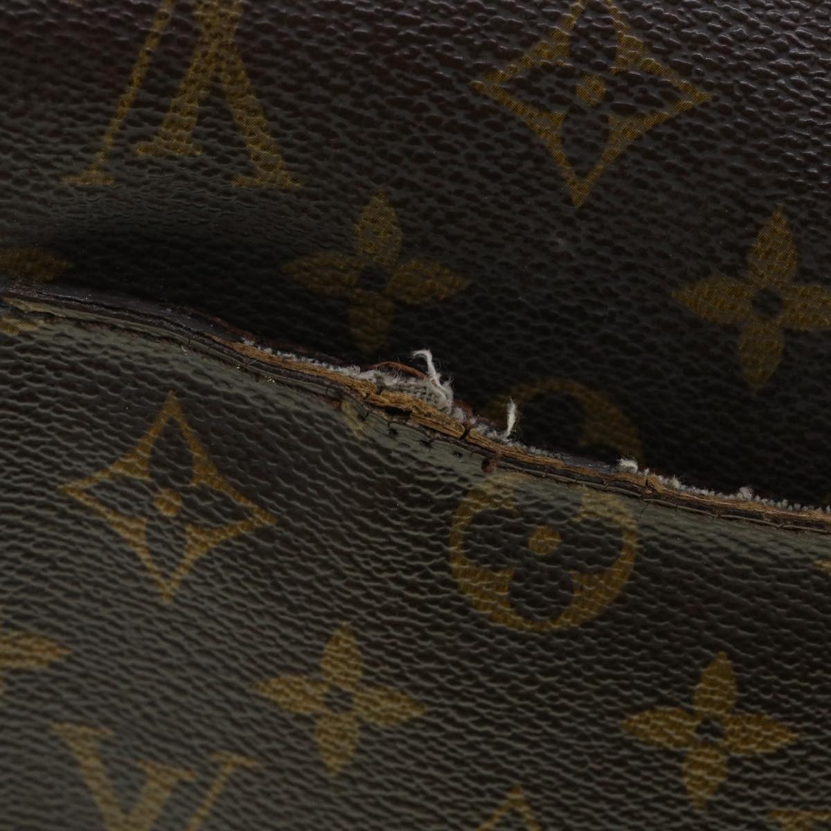 LOUIS VUITTON Monogram Saint Cloud GM Shoulder Bag M51242 LV Auth yk6641B