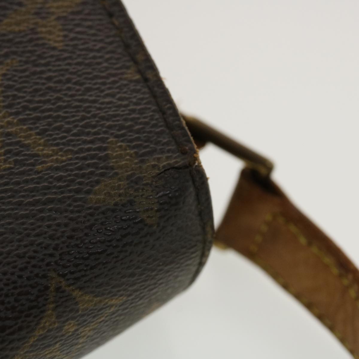 LOUIS VUITTON Monogram Saint Cloud GM Shoulder Bag M51242 LV Auth yk6641B