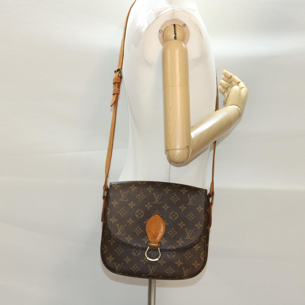 LOUIS VUITTON Monogram Saint Cloud GM Shoulder Bag M51242 LV Auth yk6643B