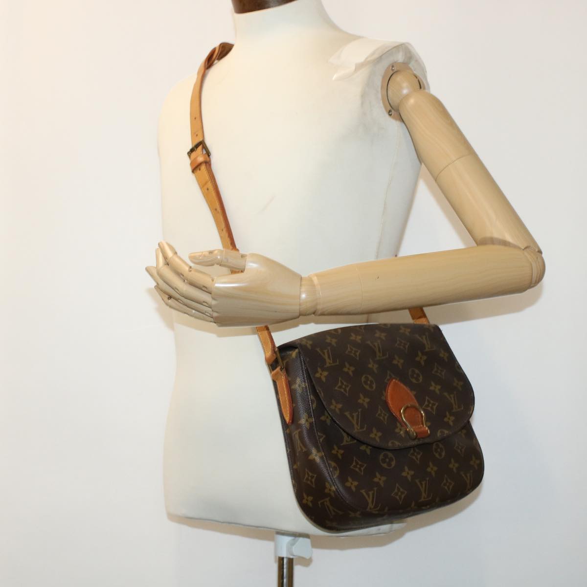 LOUIS VUITTON Monogram Saint Cloud GM Shoulder Bag M51242 LV Auth yk6784