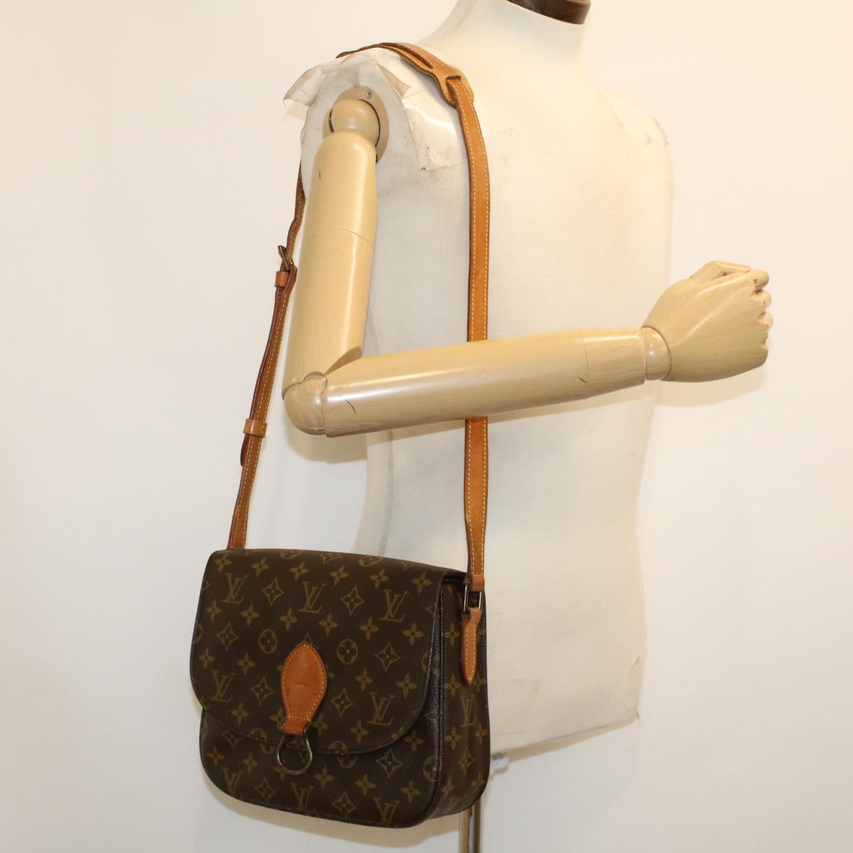 LOUIS VUITTON Monogram Saint Cloud GM Shoulder Bag M51242 LV Auth yk6901B