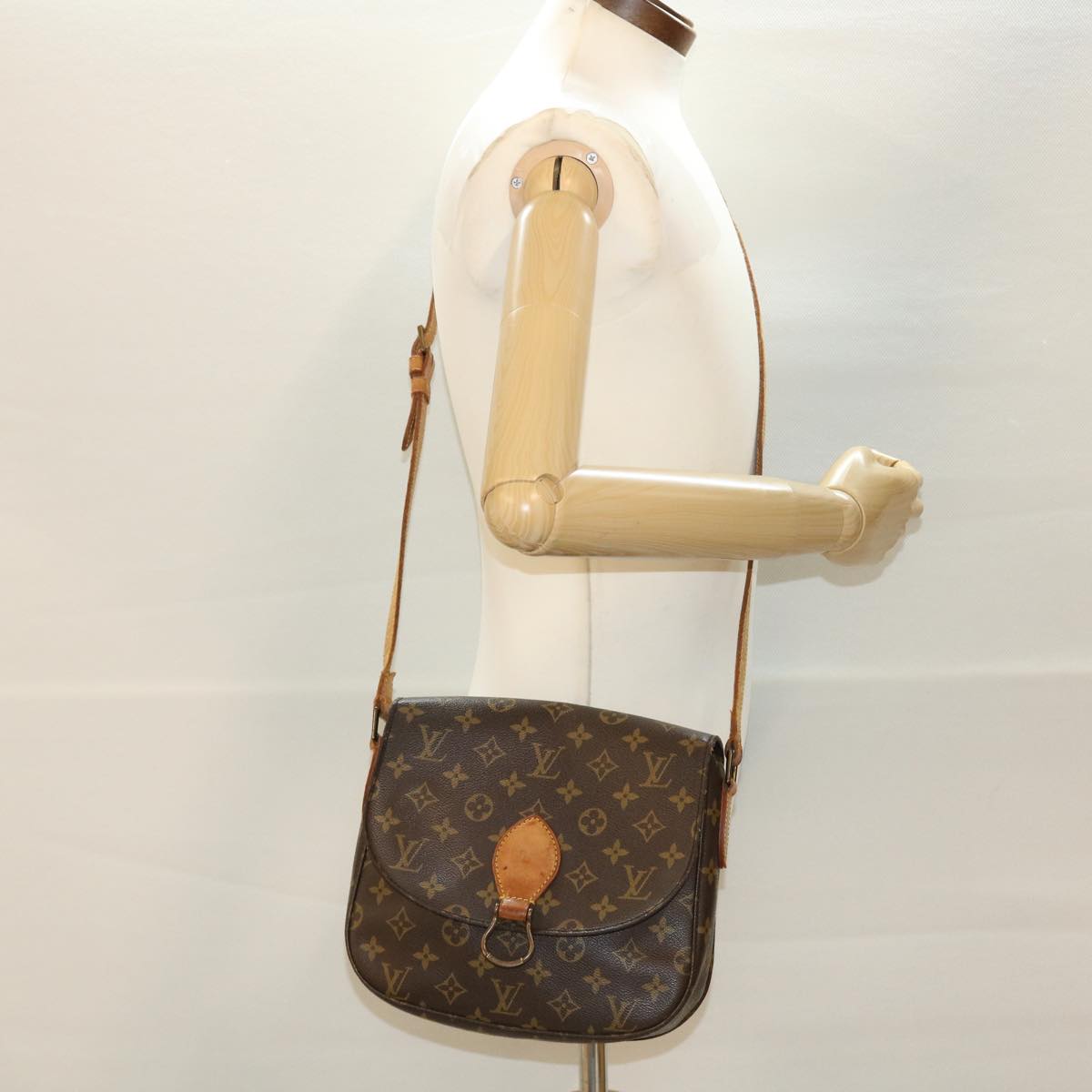 LOUIS VUITTON Monogram Saint Cloud GM Shoulder Bag M51242 LV Auth yk6931