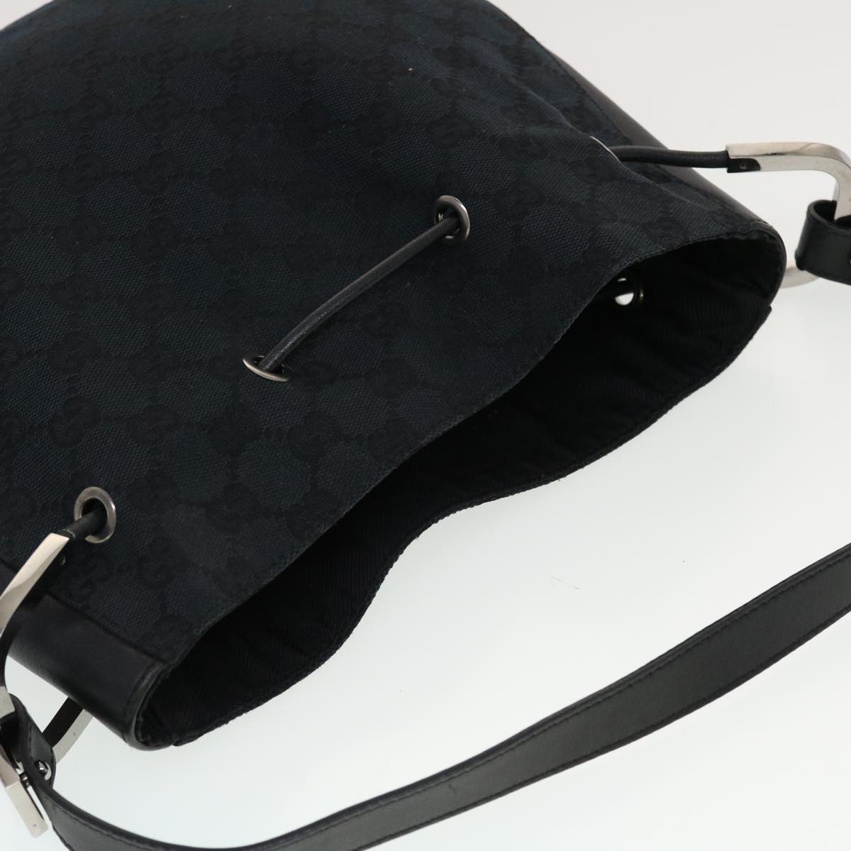 GUCCI GG Canvas Shoulder Bag Black Auth yk7193