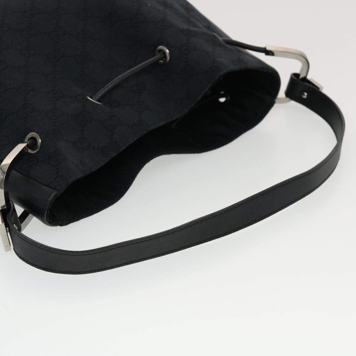 GUCCI GG Canvas Shoulder Bag Black Auth yk7193