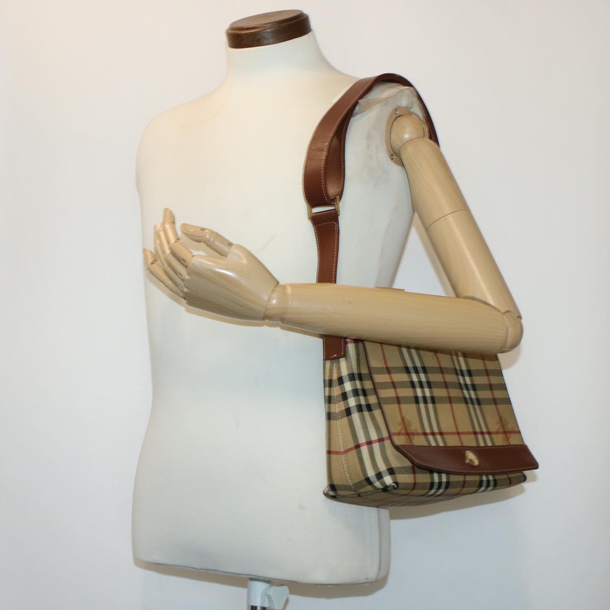 BURBERRY Nova Check Shoulder Bag PVC Leather Beige T-03-1 Auth yk7252