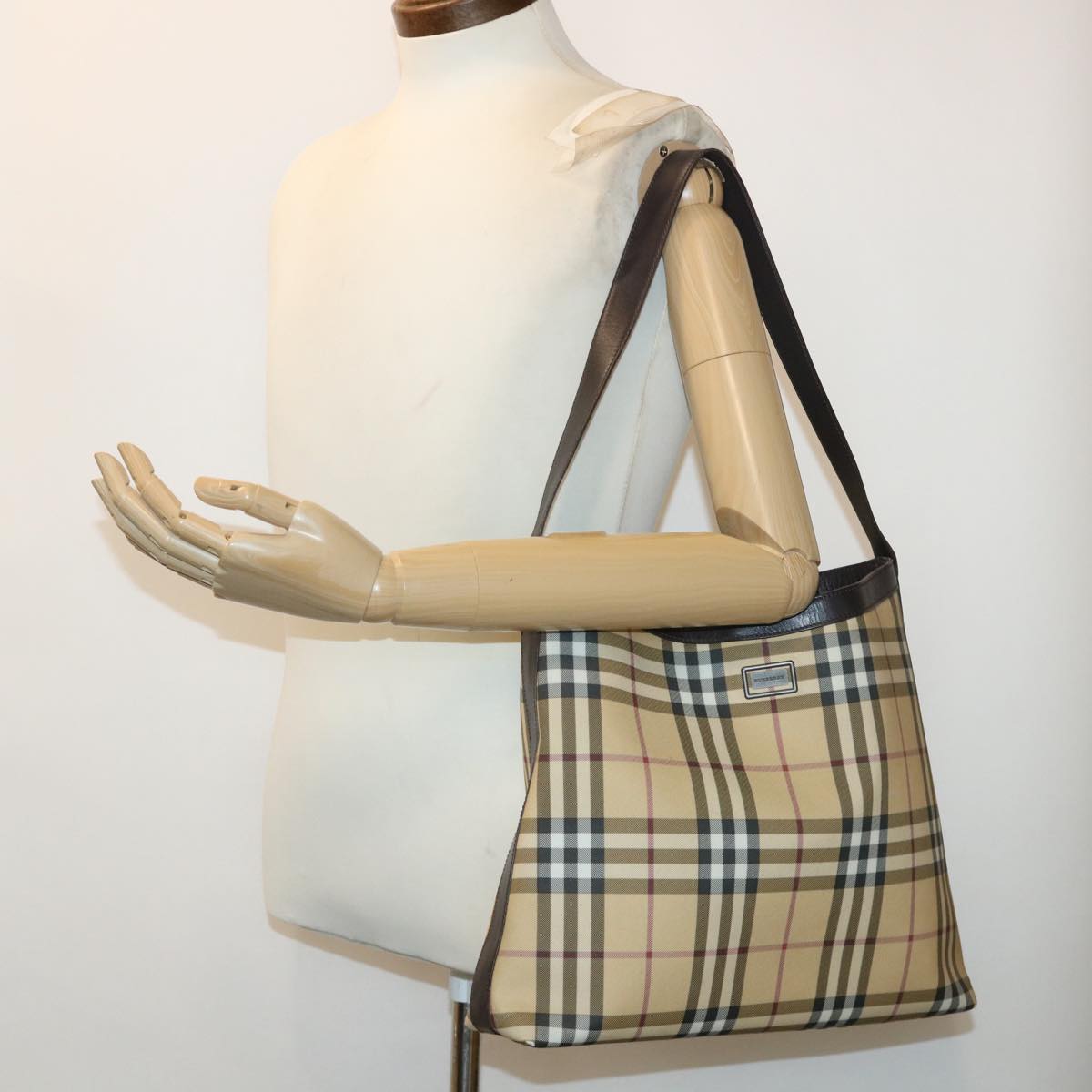 BURBERRY Nova Check Shoulder Bag Nylon Leather Beige Auth yk7507