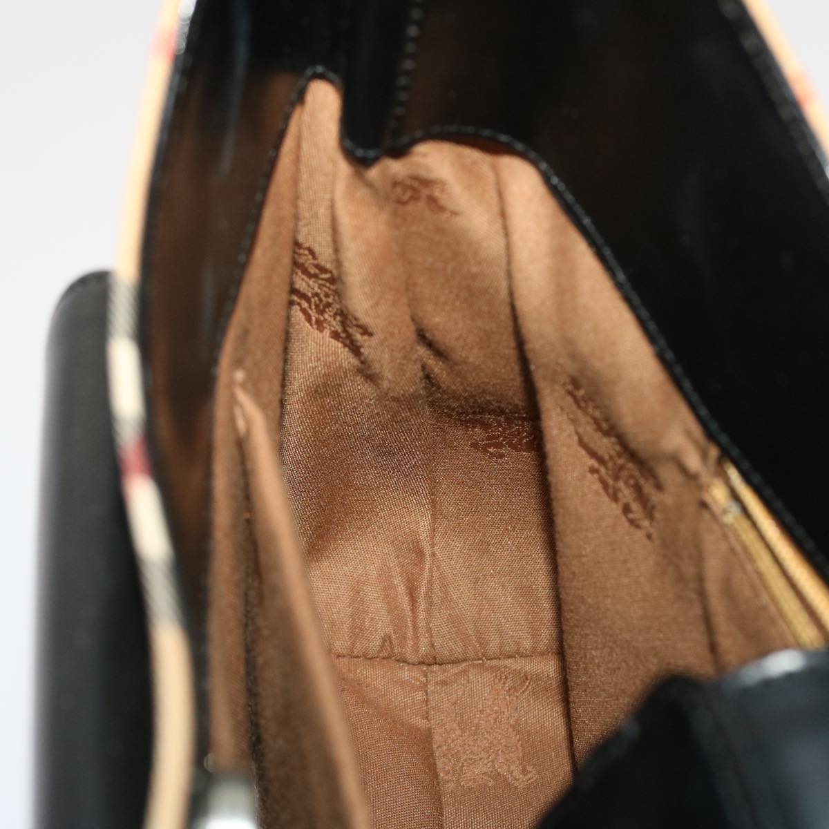 Burberrys Nova Check Shoulder Bag Nylon Leather Beige Auth yk7565B