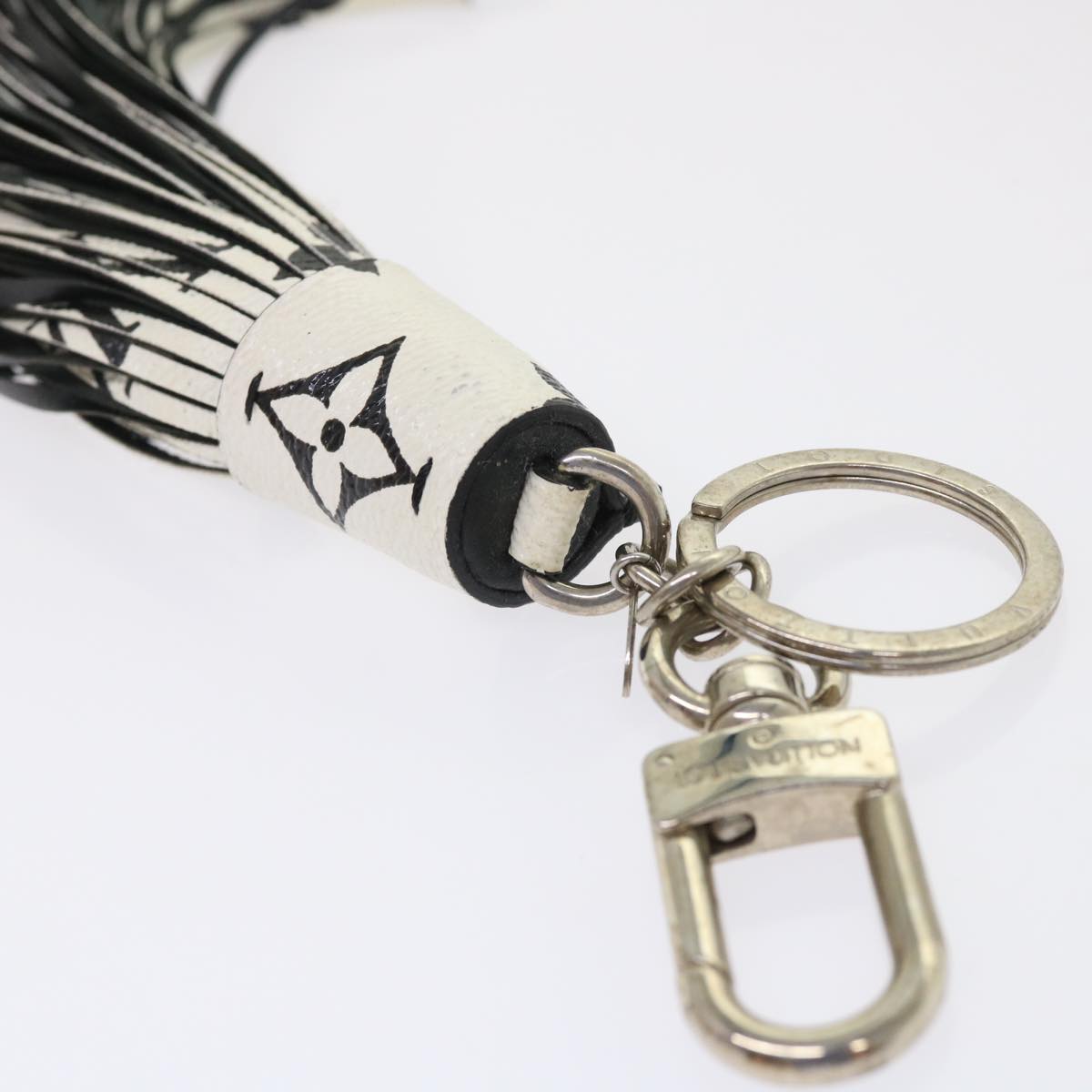 LOUIS VUITTON Monogram Tassel Key Ring Key Ring Black White MP1769 Auth yk7764