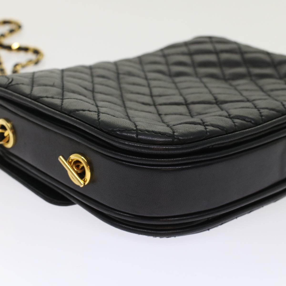 BALLY Quilted Chain Shoulder Bag Leather Black Auth yk7930B