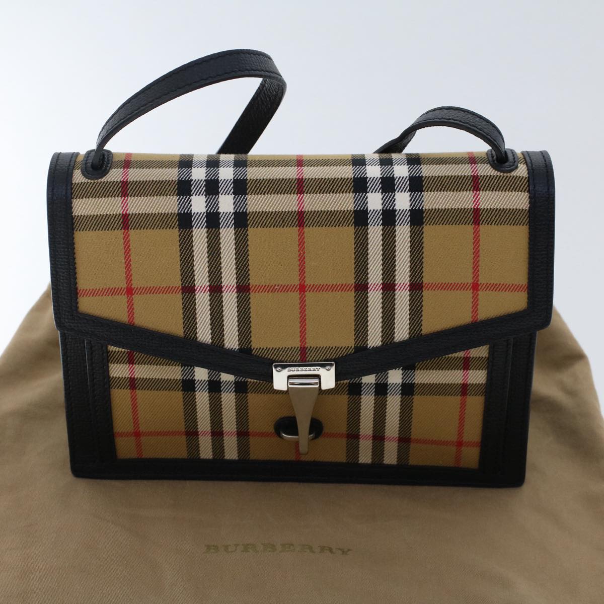 BURBERRY Nova Check Macken Shoulder Bag Nylon Beige Auth yk8021