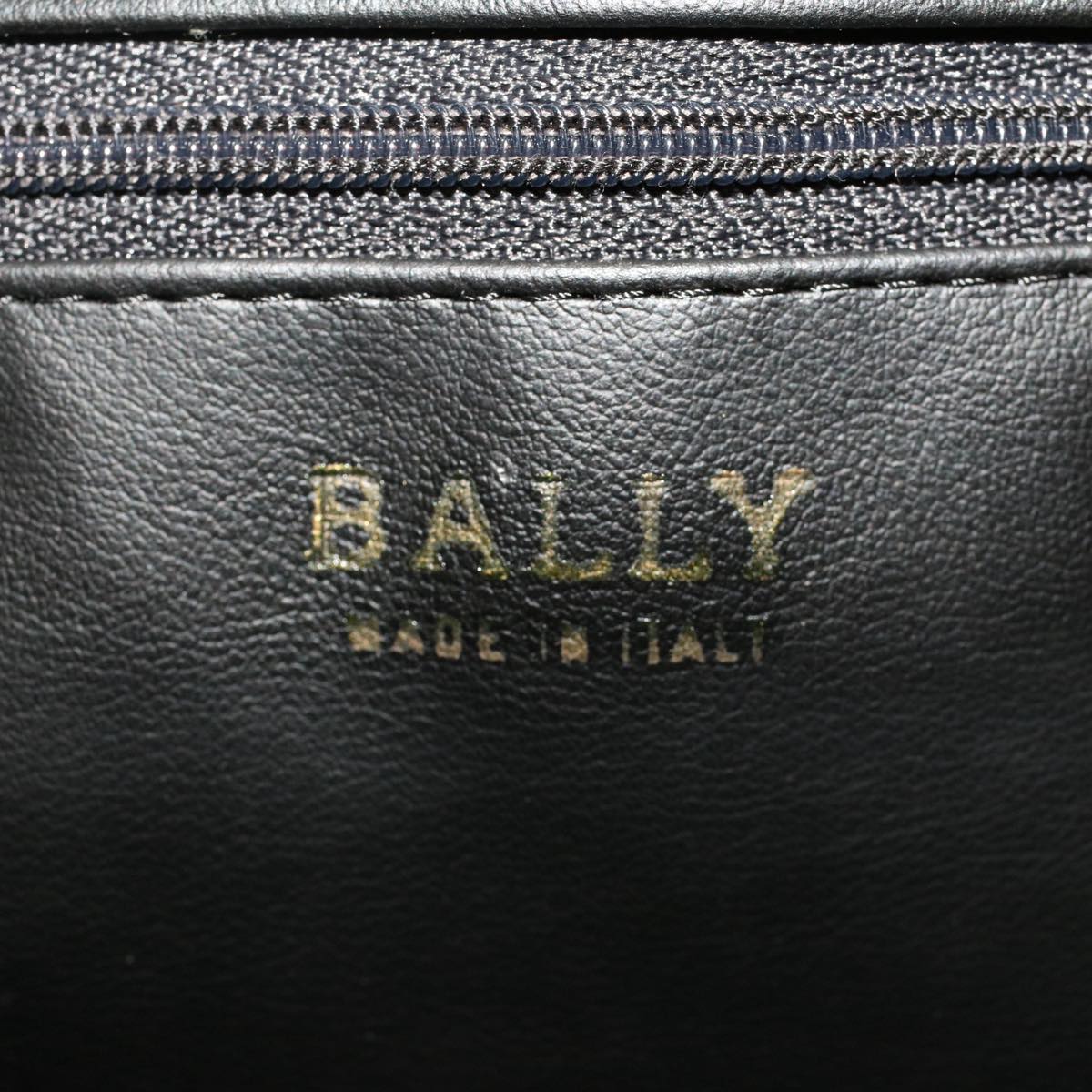 BALLY Quilted Hand Bag Leather White Auth yk8035