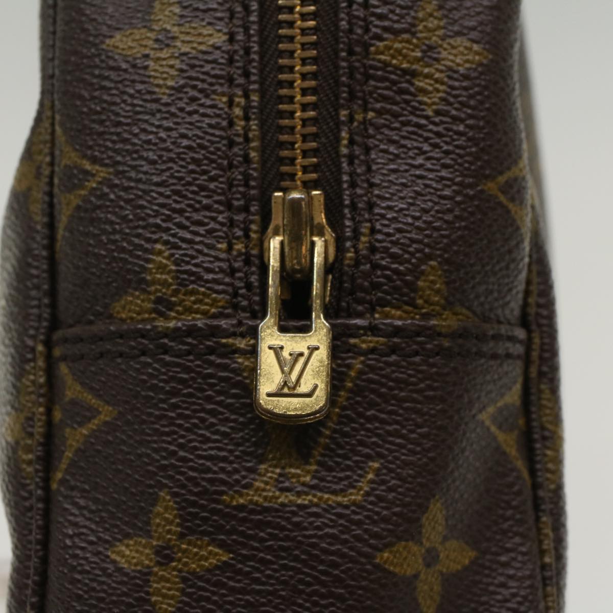 LOUIS VUITTON Monogram Trousse Toilette 28 Clutch Bag M47522 LV Auth yk8168