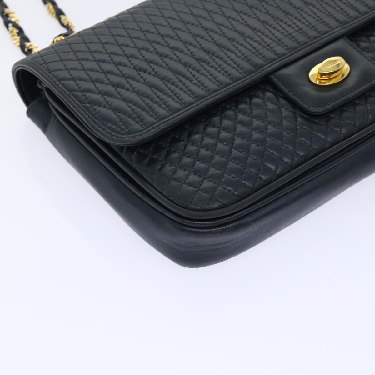 BALLY Quilted Chain Shoulder Bag Leather Black Auth yk8365B