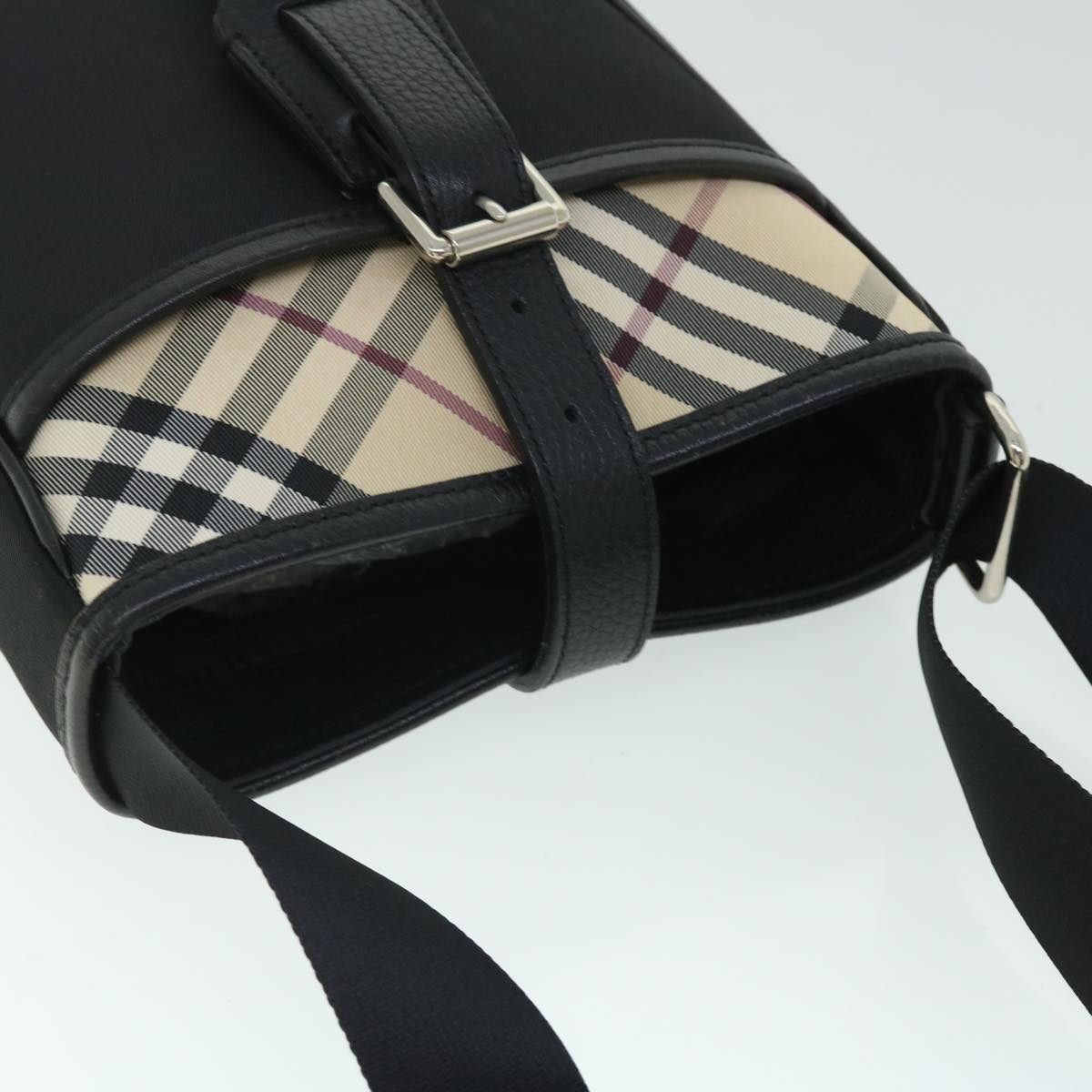 BURBERRY Nova Check Shoulder Bag Nylon Black Beige Auth yk8450