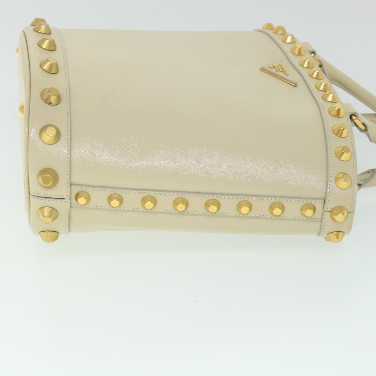 PRADA Studs Hand Bag Patent leather 2way Beige Auth yk8685