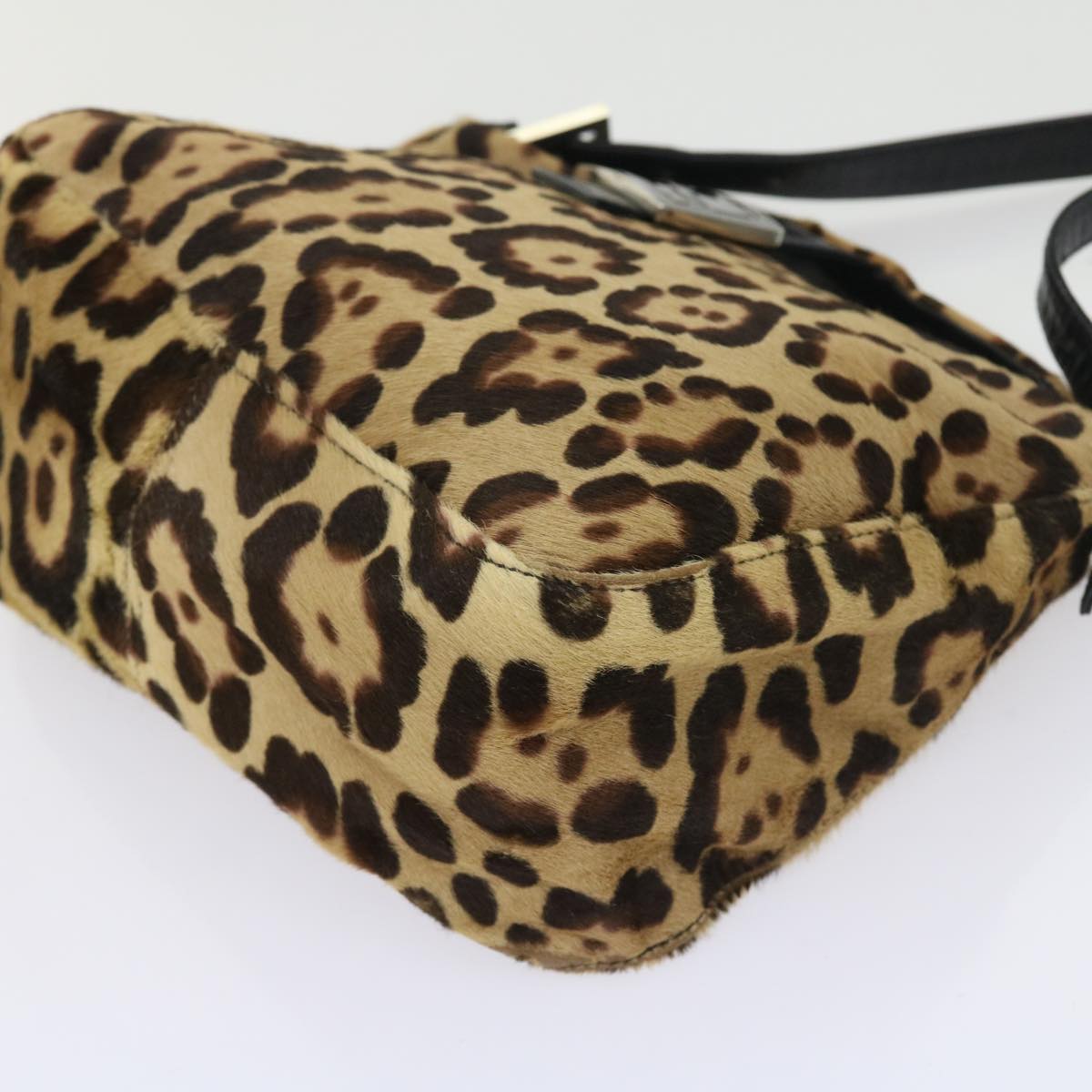 FENDI Leopard Mamma Baguette Shoulder Bag Harako leather Brown Auth yk8707