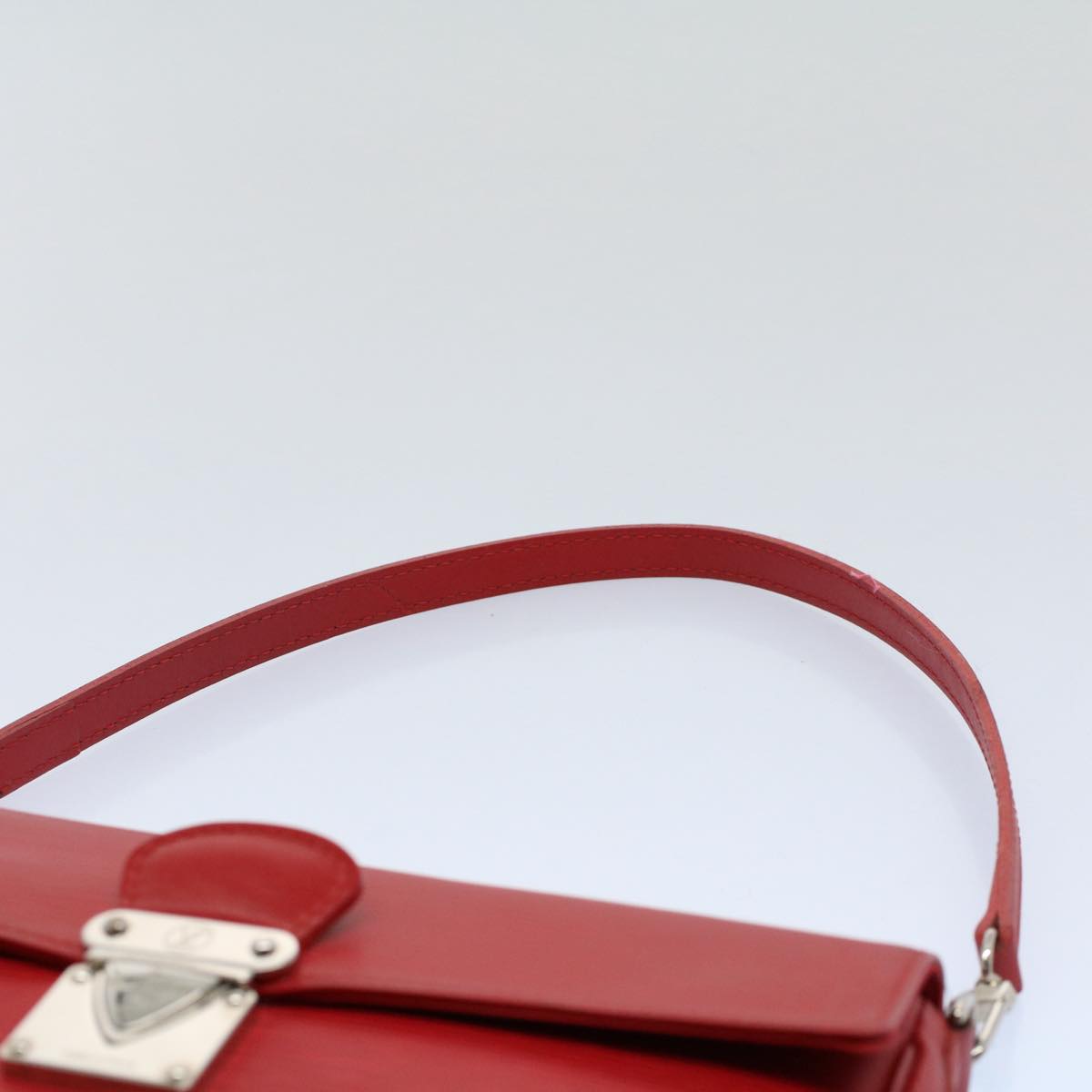 LOUIS VUITTON Epi Pochette Segur Shoulder Bag Red M5888E LV Auth yk8716