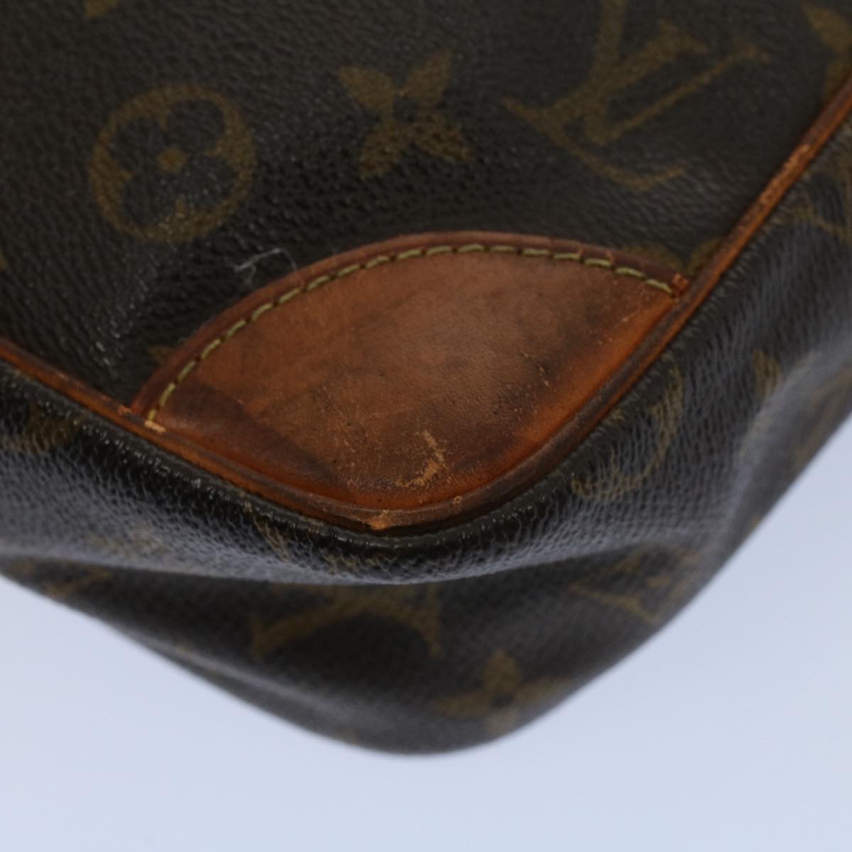 LOUIS VUITTON Monogram Danube MM Shoulder Bag M45264 LV Auth yk8805